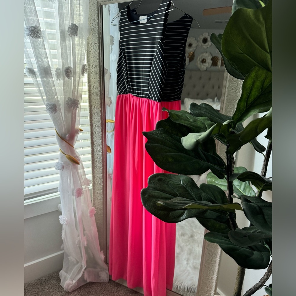 Women’s dress